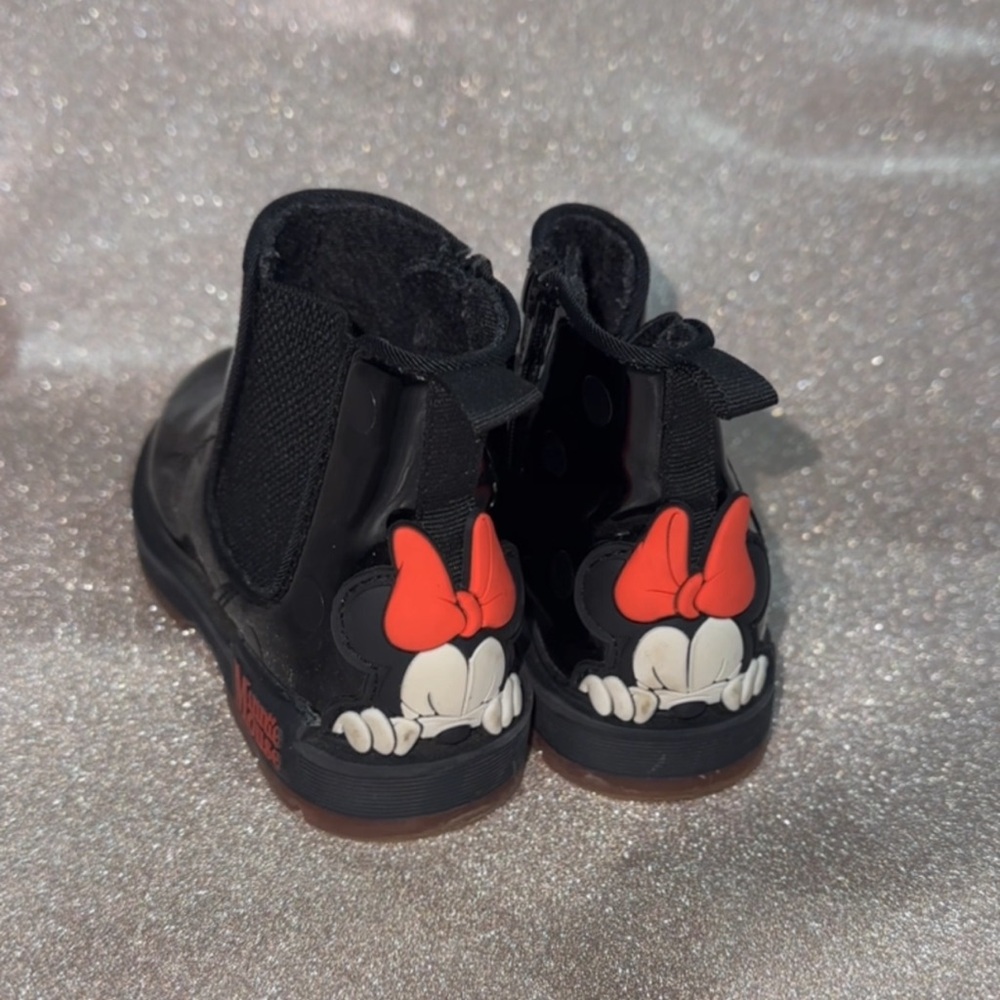 Zara toddler Minnie leather booties size 23